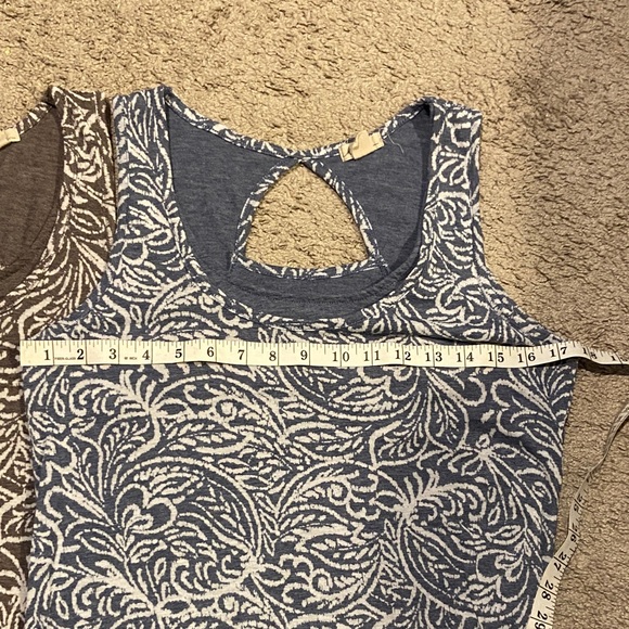 Lot of 2- Mod-O-Doc Chic High-Low Gray/Blue Patterned Dresses size S - Picture 12 of 13